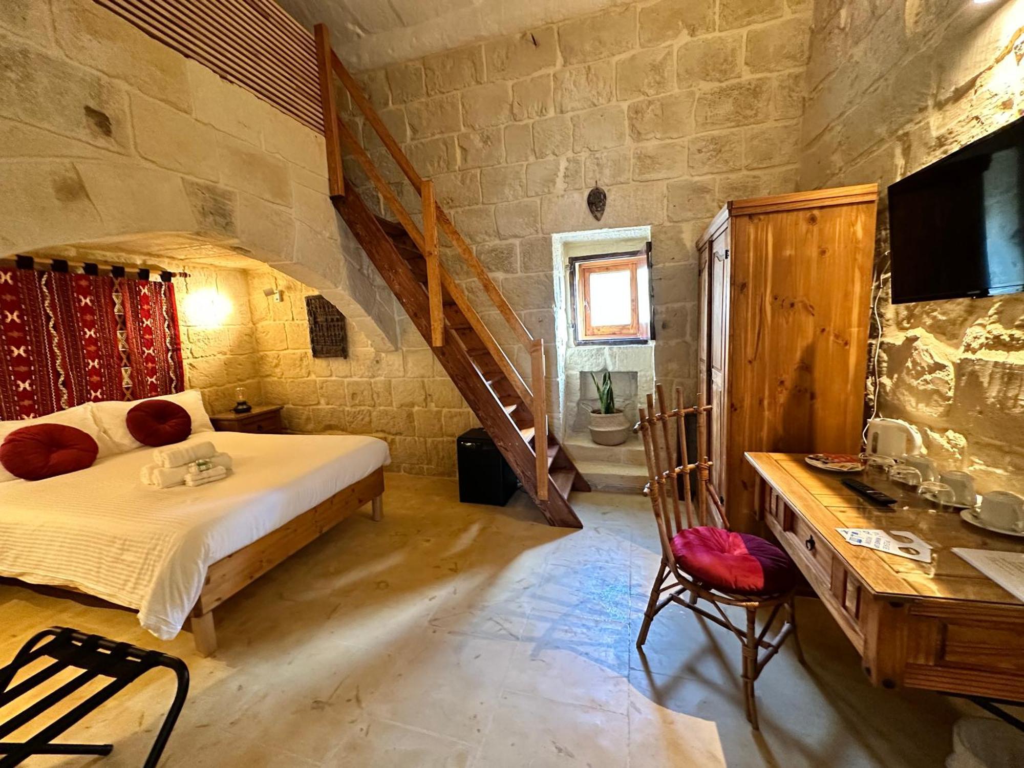 Ta' Gilarda Boutique Living Bed & Breakfast Birbuba Bagian luar foto