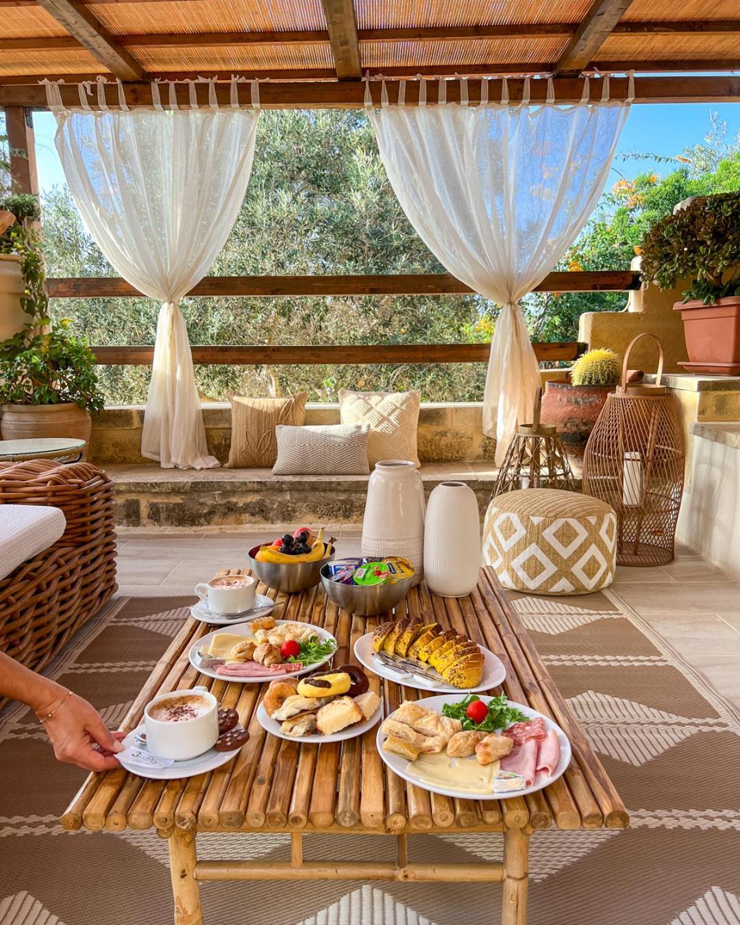 Ta' Gilarda Boutique Living Bed & Breakfast Birbuba Bagian luar foto